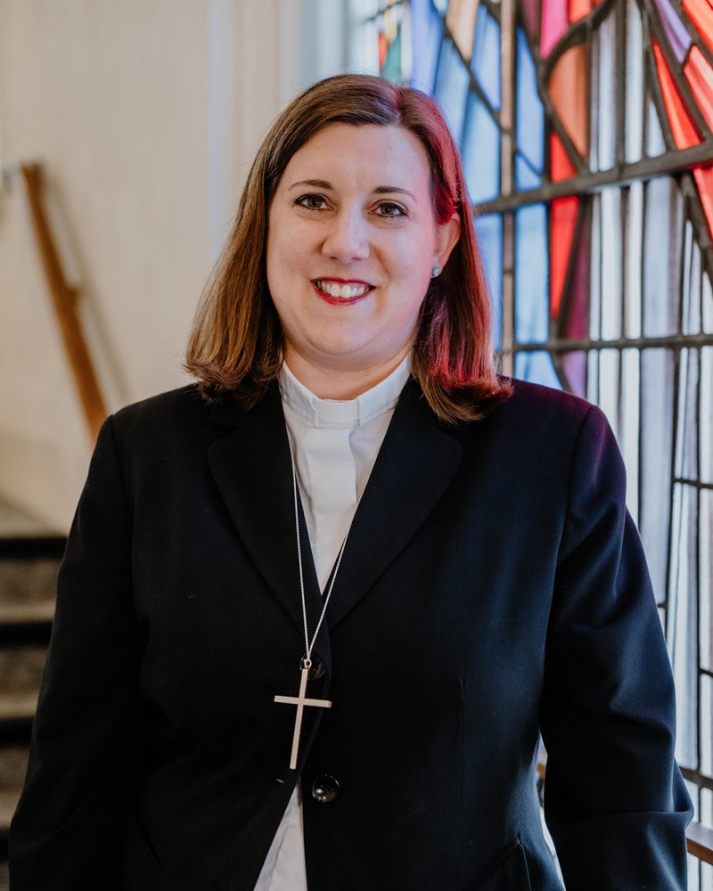 Pastor Laura